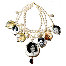 Load image into Gallery viewer, Santa Sofia